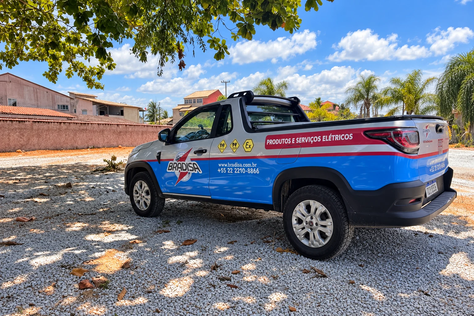 Veículo da equipe de serviços BRADISA